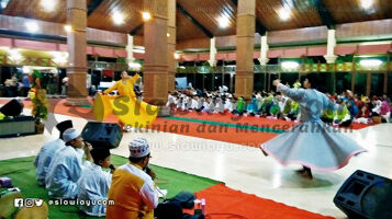 Tari Sufi Ponpes Al-Amiriyah Meriahkan Malam Tasyakuran Kab.Tegal di Pendopo Amangkurat